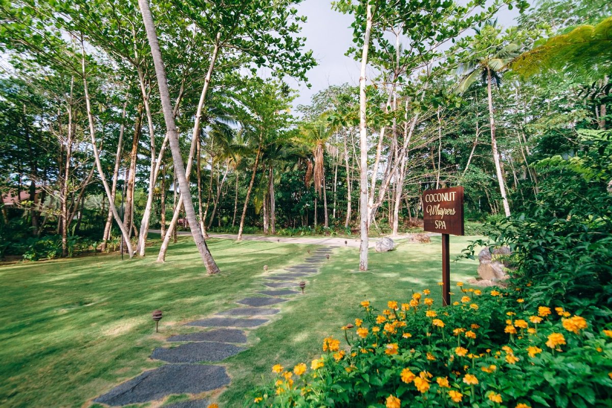 Spa entrance